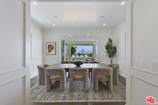 4760 Amigo Avenue, Los Angeles, CA 91356