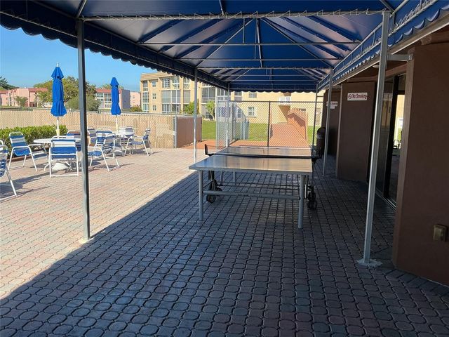 9481 Sunrise Lakes Boulevard 102, Sunrise, FL 33322