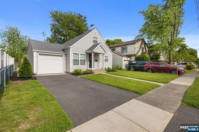 125 N 1st Street, Bergenfield, NJ 07621