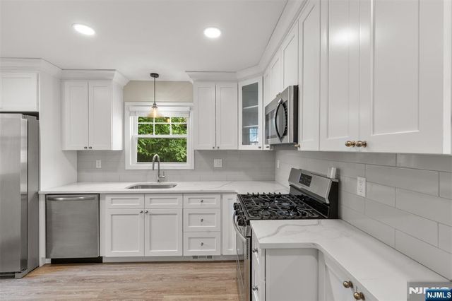 125 N 1st Street, Bergenfield, NJ 07621