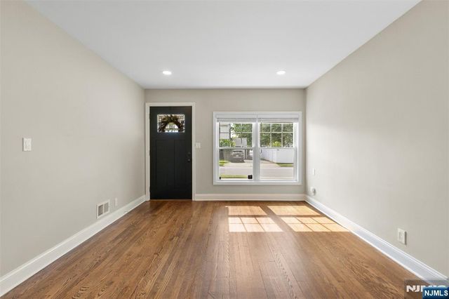 125 N 1st Street, Bergenfield, NJ 07621