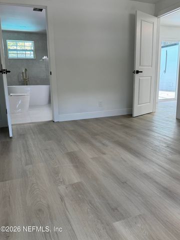 2319 TOWNSEND Boulevard, Jacksonville, FL 32211