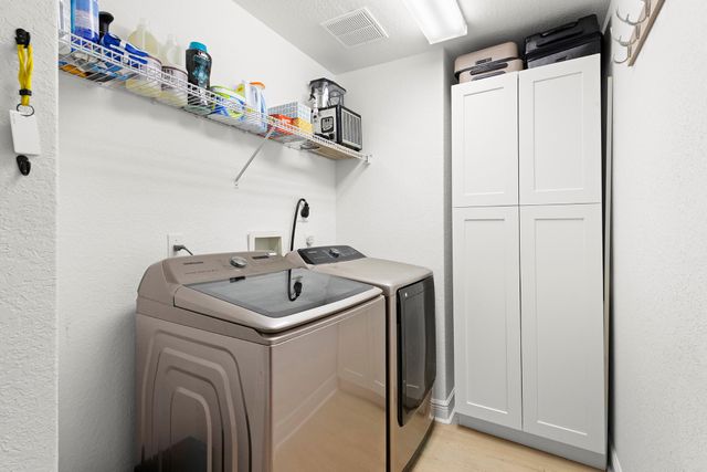 138 NW Magnolia Lakes Boulevard, Port St Lucie, FL 34986