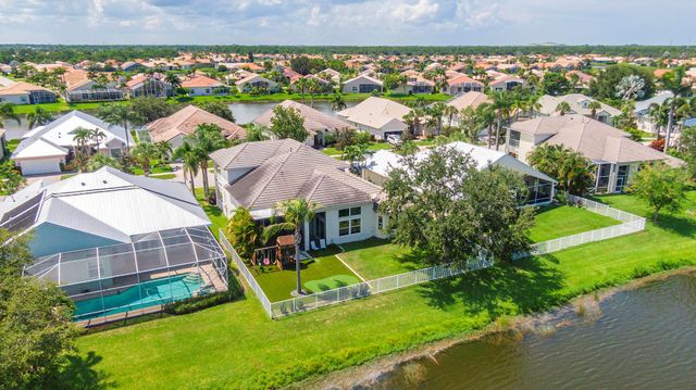 138 NW Magnolia Lakes Boulevard, Port St Lucie, FL 34986