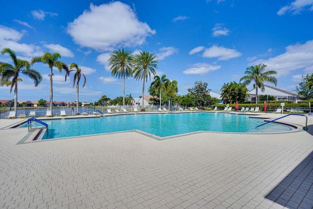 138 NW Magnolia Lakes Boulevard, Port St Lucie, FL 34986