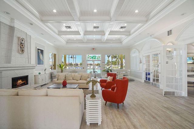 138 NW Magnolia Lakes Boulevard, Port St Lucie, FL 34986