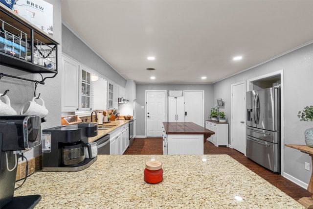 2025 W Belclaire Circle, Corsicana, TX 75110