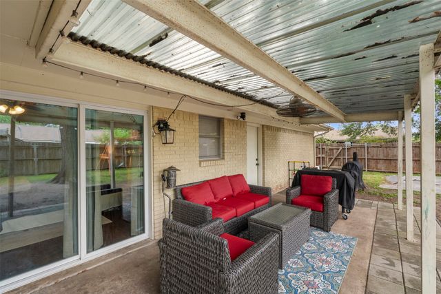 2025 W Belclaire Circle, Corsicana, TX 75110