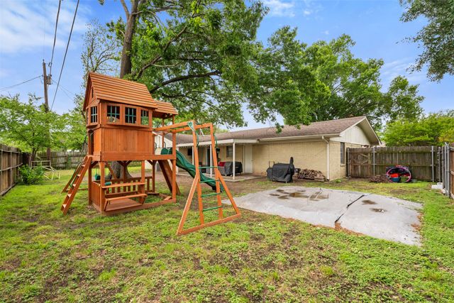 2025 W Belclaire Circle, Corsicana, TX 75110