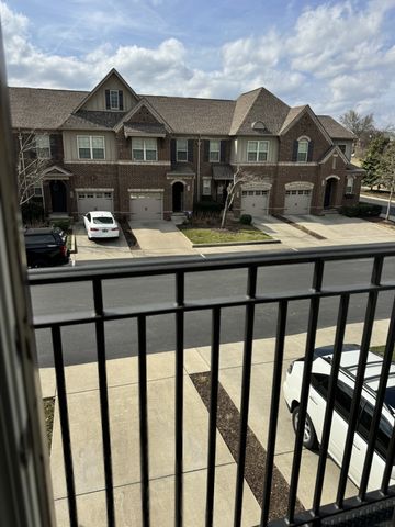 207 Bixby Private Ln, Hendersonville, TN 37075