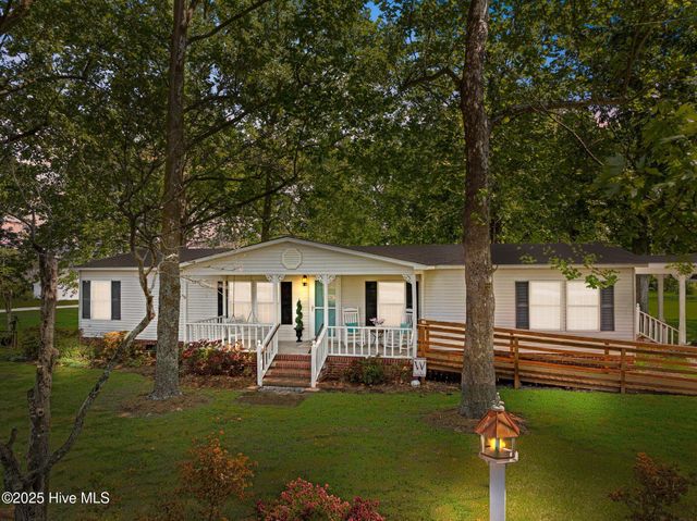1032 Ball Road, Washington, NC 27889