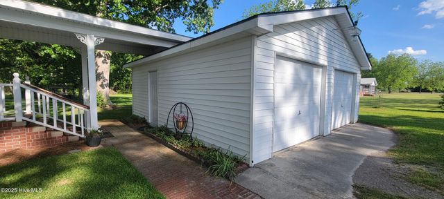 1032 Ball Road, Washington, NC 27889