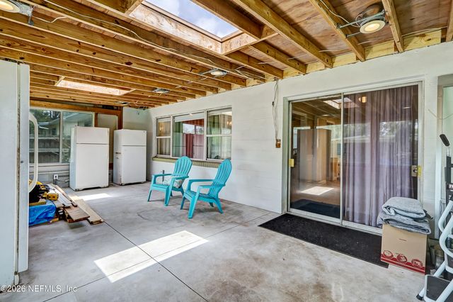 2002 RYAR Road, Jacksonville, FL 32216