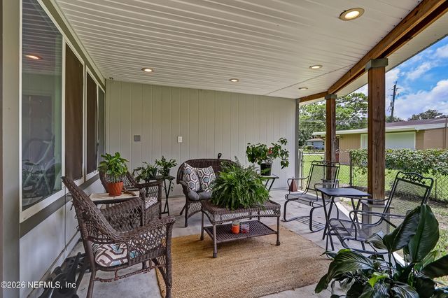 2002 RYAR Road, Jacksonville, FL 32216