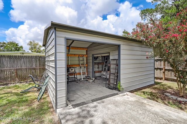 2002 RYAR Road, Jacksonville, FL 32216