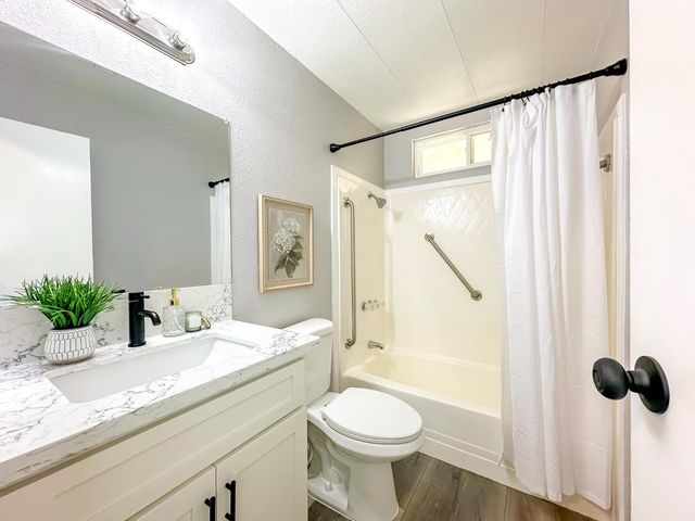 19 Tarn Cir, Oroville, CA 95966