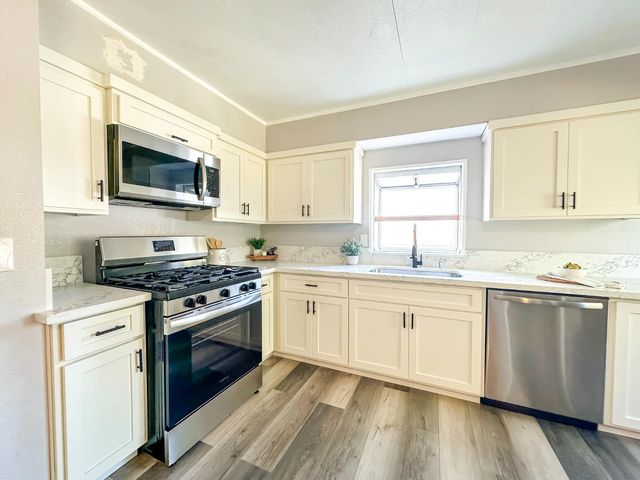 19 Tarn Cir, Oroville, CA 95966