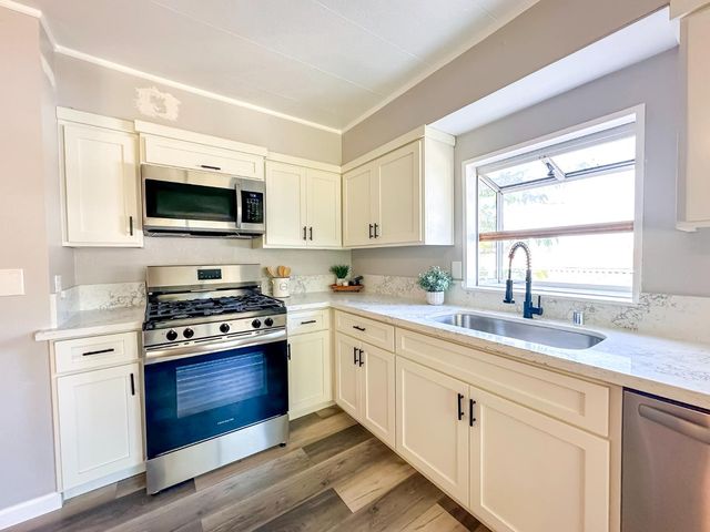 19 Tarn Cir, Oroville, CA 95966