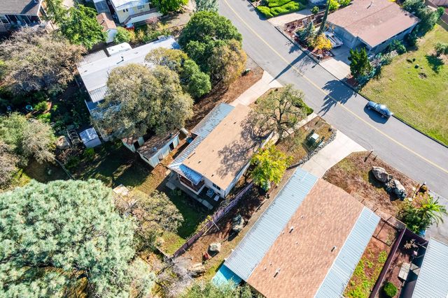 19 Tarn Cir, Oroville, CA 95966