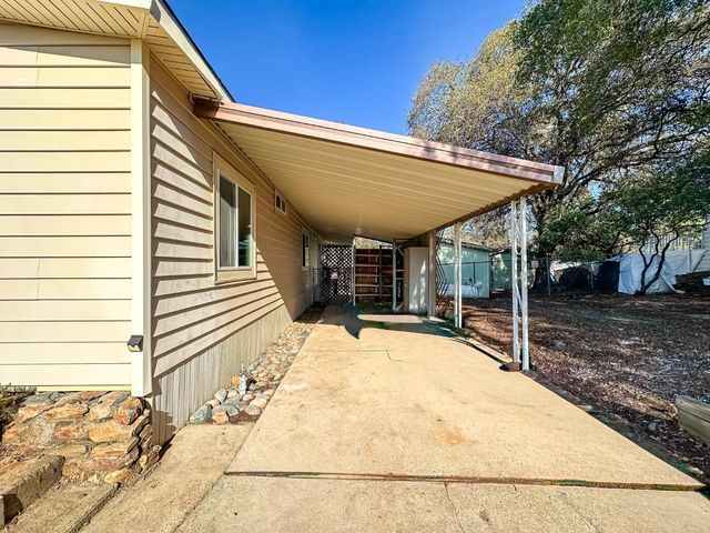 19 Tarn Cir, Oroville, CA 95966