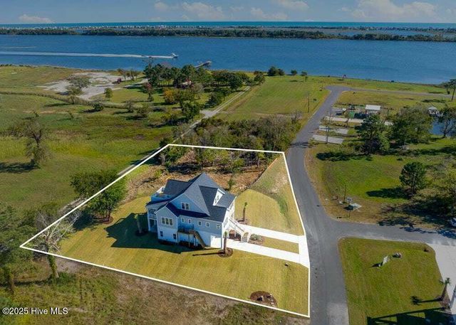 141 Bethea Street, Holly Ridge, NC 28445