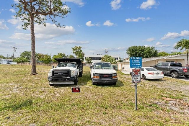 444 W Boynton Beach Boulevard, Boynton Beach, FL 33435