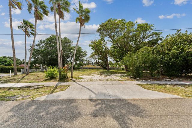 444 W Boynton Beach Boulevard, Boynton Beach, FL 33435