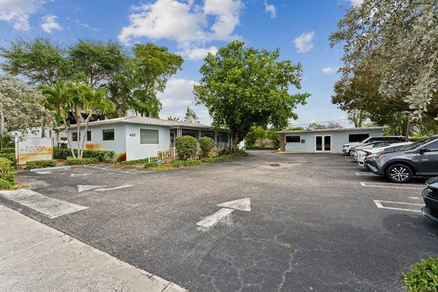 444 W Boynton Beach Boulevard, Boynton Beach, FL 33435