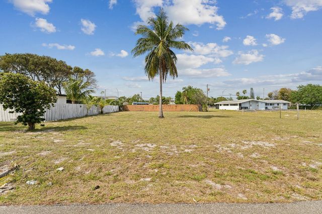 444 W Boynton Beach Boulevard, Boynton Beach, FL 33435