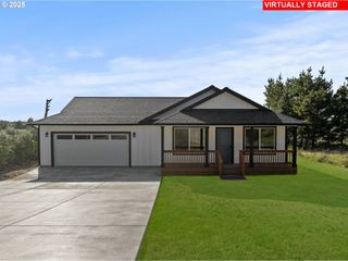 31401 J Pl, Ocean Park, WA 98640