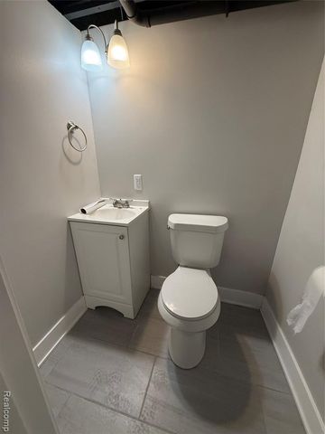 16555 Lawton Street, Detroit, MI 48221