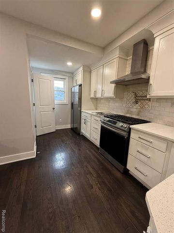 16555 Lawton Street, Detroit, MI 48221