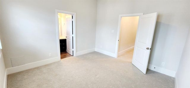 11 Rafters Row, The Woodlands, TX 77380