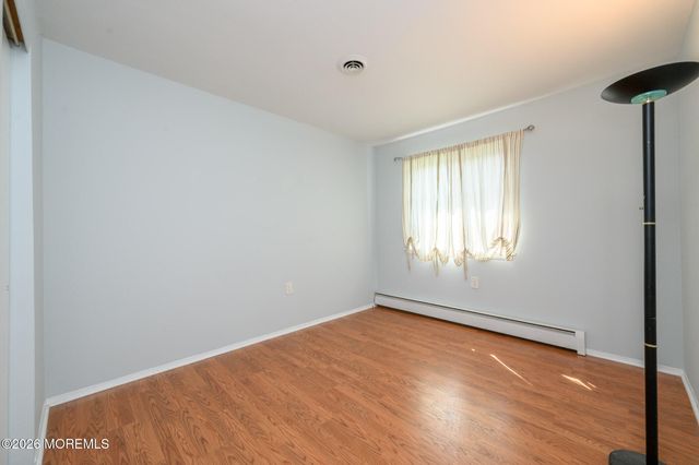 50 Rodhos Street, Toms River, NJ 08757