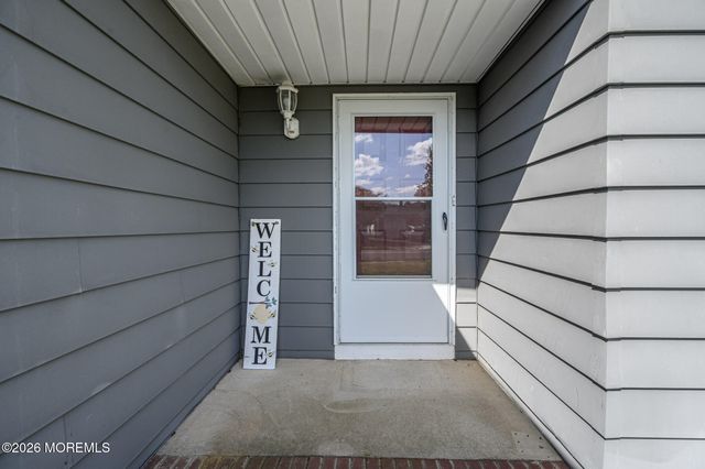 50 Rodhos Street, Toms River, NJ 08757