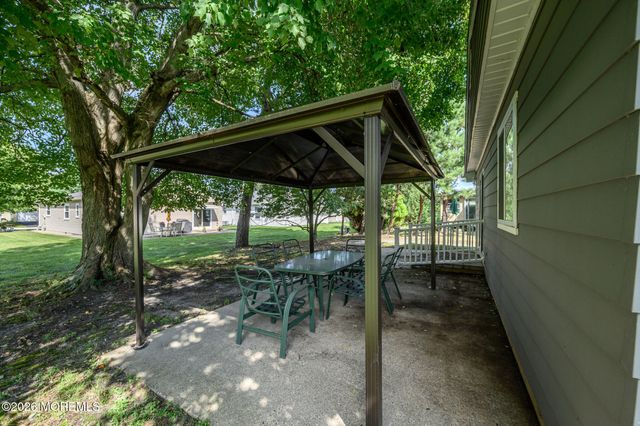 50 Rodhos Street, Toms River, NJ 08757