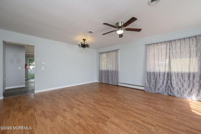 50 Rodhos Street, Toms River, NJ 08757
