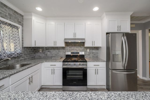 50 Rodhos Street, Toms River, NJ 08757