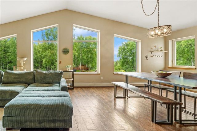 710 BIRCH KNOLL ROAD, Fairbanks, AK 99712