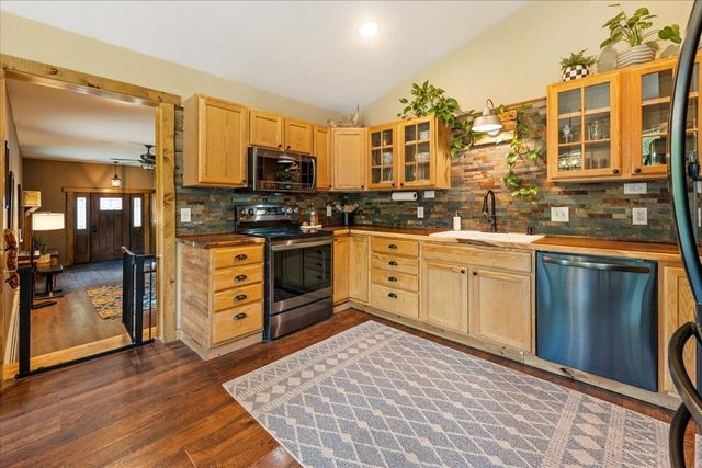 710 BIRCH KNOLL ROAD, Fairbanks, AK 99712