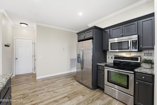104 Lightwater Court, Aberdeen, NC 28315