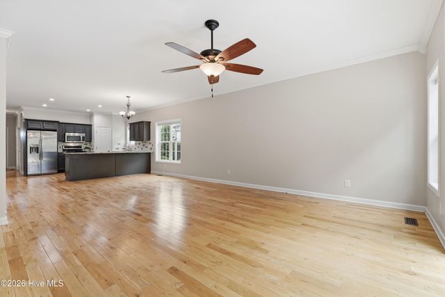 104 Lightwater Court, Aberdeen, NC 28315