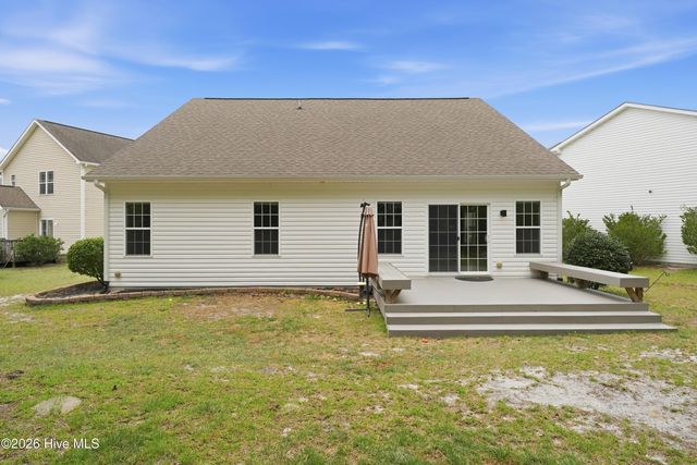 104 Lightwater Court, Aberdeen, NC 28315