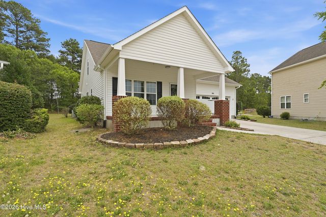 104 Lightwater Court, Aberdeen, NC 28315