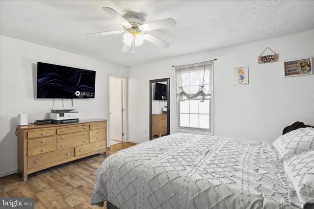 40 LOOKOUT POINT WAY, Linden, VA 22642