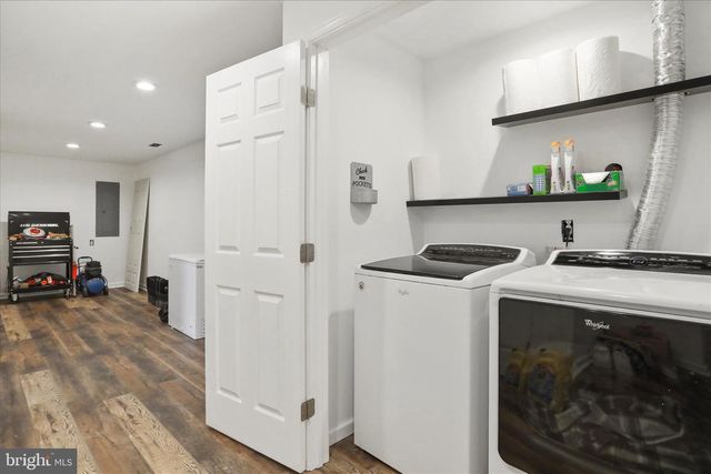 40 LOOKOUT POINT WAY, Linden, VA 22642