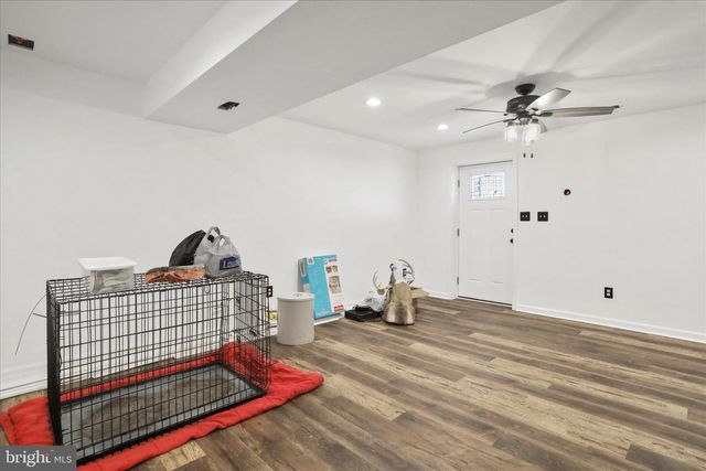 40 LOOKOUT POINT WAY, Linden, VA 22642