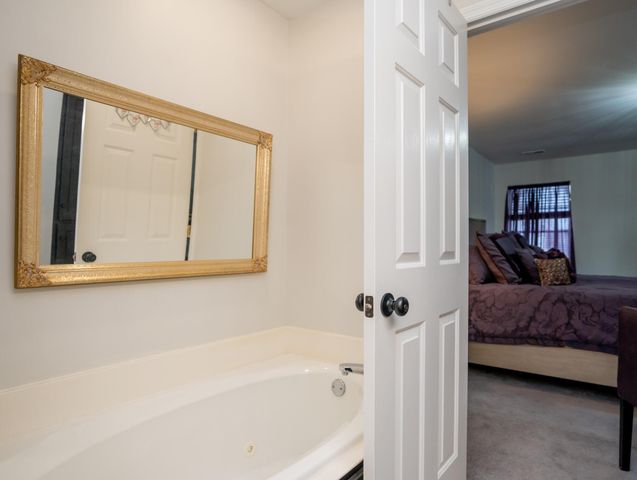 6715 Willow Trace Drive, Chattanooga, TN 37421