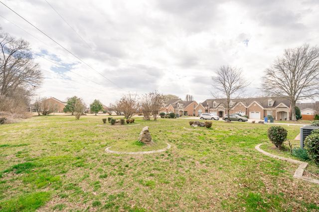 6715 Willow Trace Drive, Chattanooga, TN 37421