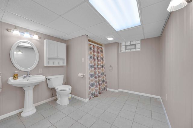 1539 Warwick Avenue, Whiting, IN 46394